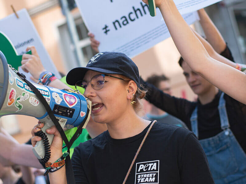 PETA Streetteam Demo fuers Klima